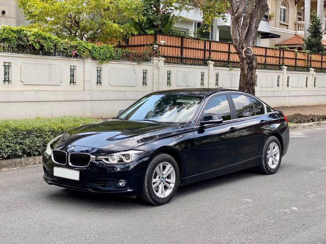 Bán BMW 320i sản xuất 2016