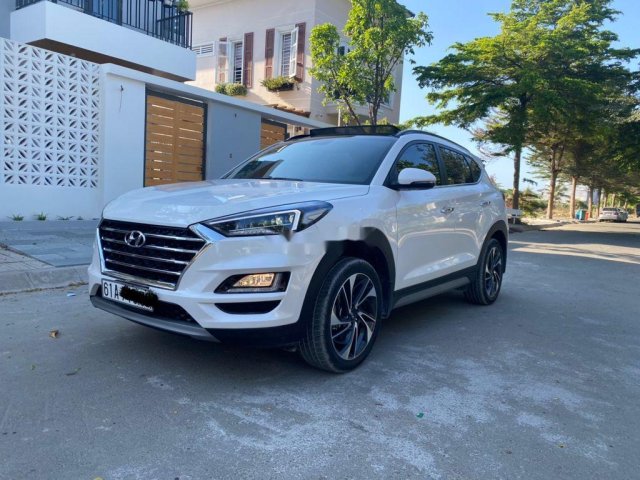 Bán Hyundai Tucson 2020, màu trắng, giá tốt