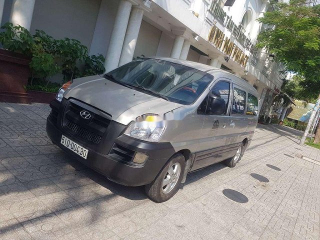 Cần bán xe Hyundai Starex đời 2005, xe nhập giá cạnh tranh