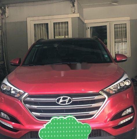 Bán xe Hyundai Tucson năm 2018, màu đỏ, xe ít sử dụng0