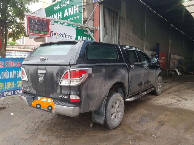 Cần bán lại xe Mazda BT 50 đời 2017, màu đen