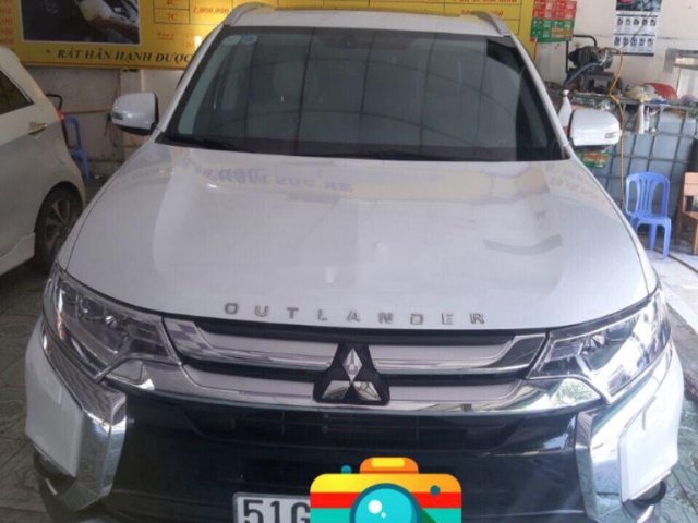 Bán xe Mitsubishi Outlander năm 2019, màu trắng, xe nhập, giá tốt0