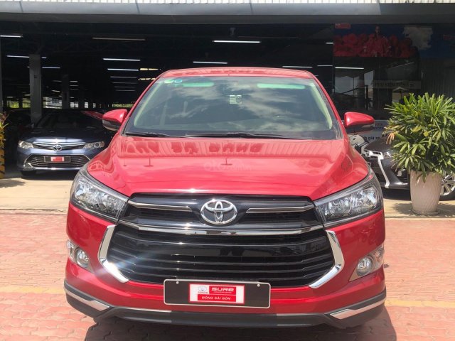 Cần bán lại xe Toyota Innova sản xuất 2017, màu đỏ số tự động, giá chỉ 780 triệu0