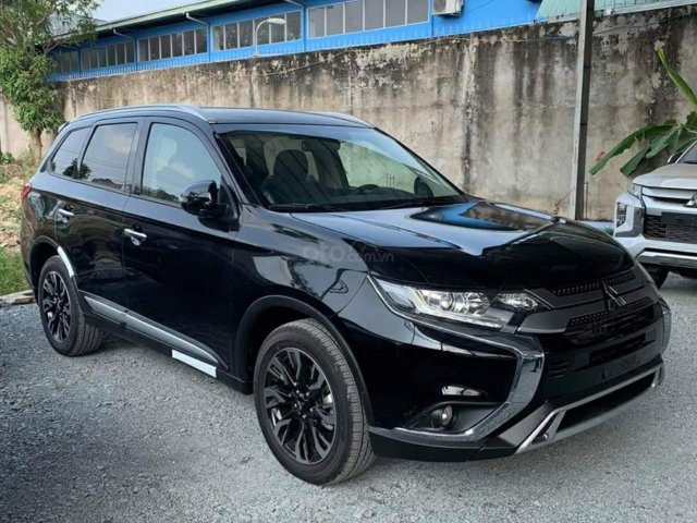 Bán Mitsubishi Outlander 2.0 CVT 2020,
Có bán trả góp 0