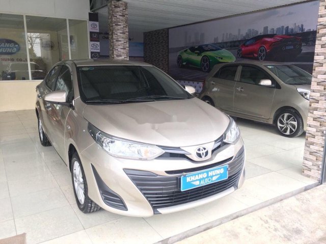 Bán Toyota Vios sản xuất năm 2019, màu vàng