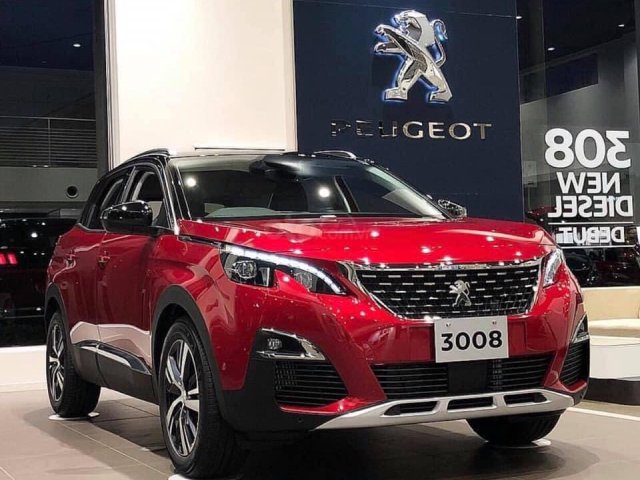 Xe 3008 màu đỏ sơn nóc đen giá 999tr hot nhất tại Peugeot Thái Nguyên