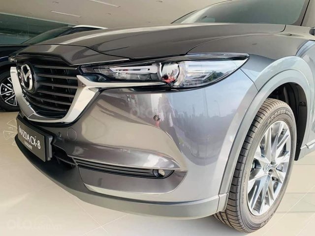 Mazda CX8 ưu đãi 150 triệu và gói phụ kiện cao cấp