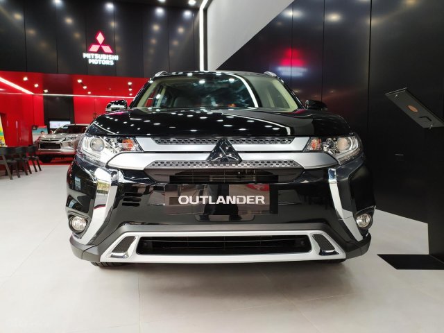 Bán Mitsubishi Outlander trả góp 80% chỉ từ hơn 260Tr là giao xe0