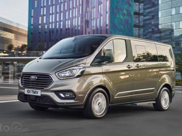 Ford Tourneo 2020, giảm 50% trước bạ, nhận xe ngay0