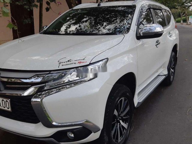 Cần bán xe Mitsubishi Pajero đời 2019, màu trắng, xe nhập  0