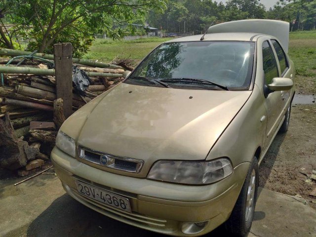 Cần bán gấp Fiat Albea năm sản xuất 2004, màu vàng, 65tr0