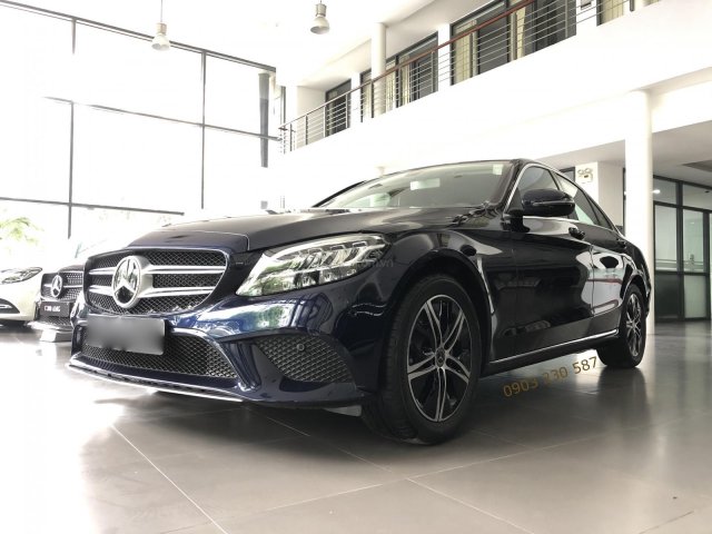 Bán xe Mercedes C180 cũ chính hãng giá tốt0