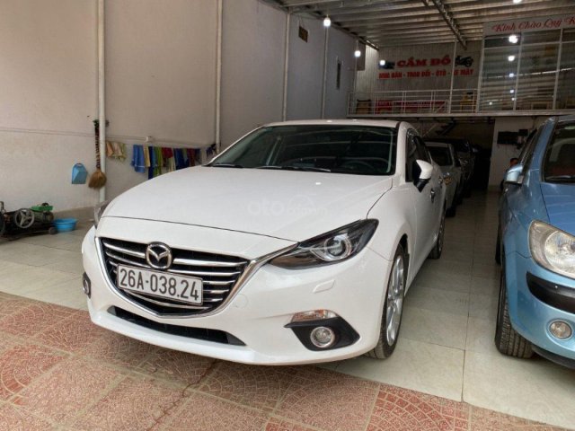 Bán Mazda 3 2.0 AT sản xuất 2015, màu trắng, 525 triệu0