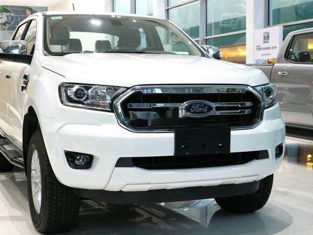 Bán xe Ford Ranger năm 2020, màu trắng, nhập khẩu nguyên chiếc