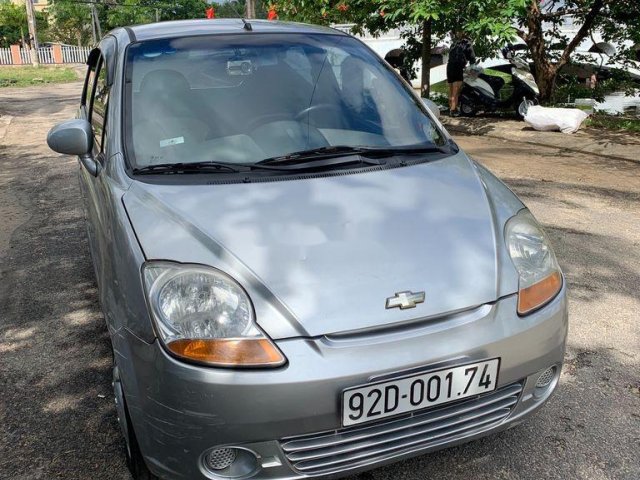 Bán Chevrolet Spark đời 2011, màu bạc