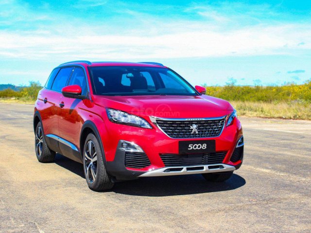 Cần bán Peugeot 5008 đời 2020, màu đỏ0