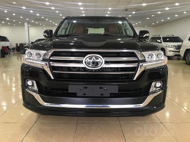 Bán xe Toyota Landcruiser 5.7V8 Autobiography MBS 4 ghế VIP 20200