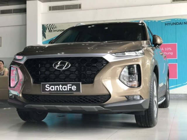 Bán Hyundai Santa Fe năm sản xuất 2019, màu vàng