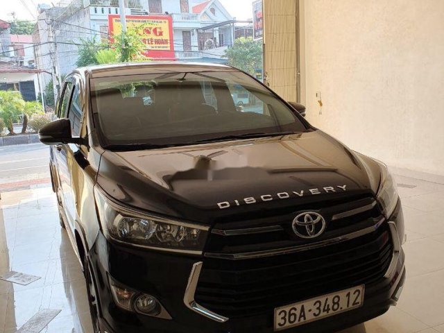 Bán Toyota Fortuner 2018, màu đen còn mới 