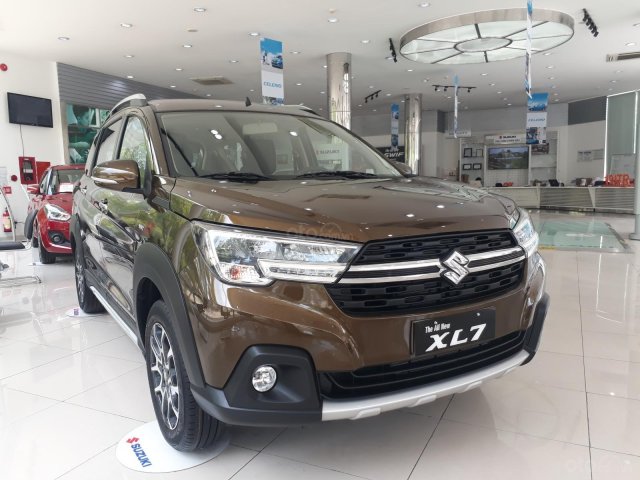 Suzuki XL7 2020 đủ màu giao xe tháng 07/2020 - showroom chính hãng0