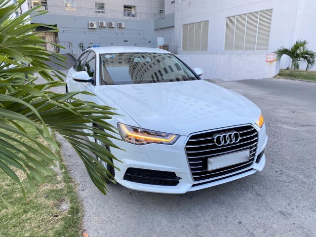 Nhà bán Audi A6 01/2018 màu trắng0