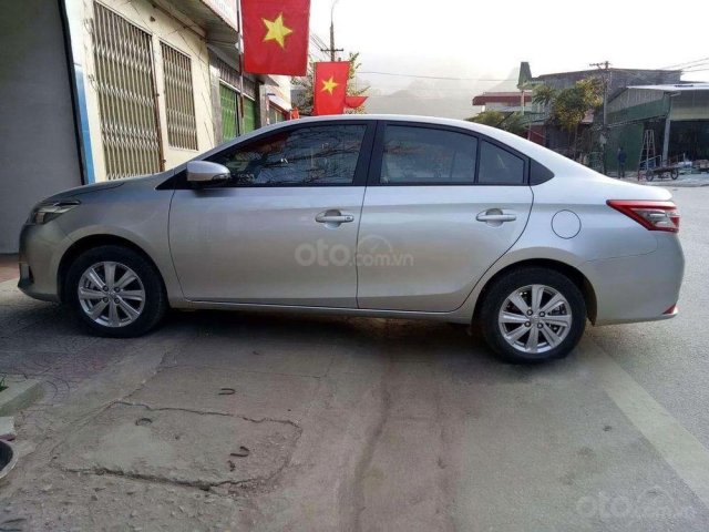 Bán ô tô Toyota Vios đời 2016, màu bạc0