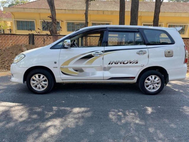 Bán Toyota Innova 2009, màu trắng, chính chủ