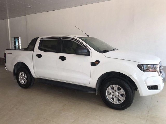 Bán xe Ford Ranger đời 2016, màu trắng, nhập khẩu nguyên chiếc ít sử dụng