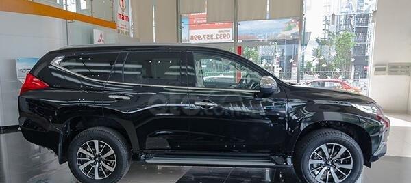 Xả lô Mitsubishi Pajero Sport năm 2019, 925tr