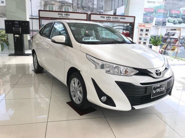 Bán xe Toyota Vios 2020, màu trắng0