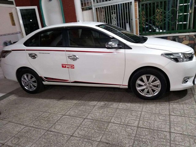 Bán Toyota Vios năm sản xuất 2017, màu trắng còn mới, giá tốt