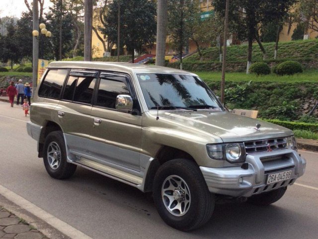 Cần bán lại xe Mitsubishi Pajero đời 2002, giá chỉ 260 triệu0