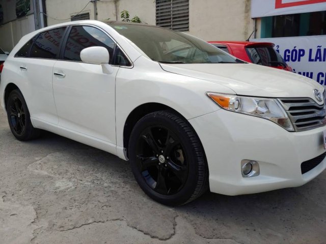 Cần bán lại xe Toyota Venza 3.5L đời 2010, màu trắng, xe nhập, giá tốt0