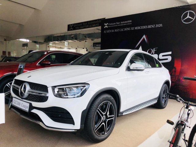 Mercedes-Benz GLC 300 4Matic Coupe0