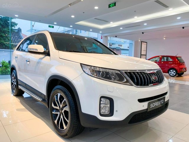 Bán nhanh chiếc Kia Sorento 2.2 DAT Premium, sản xuất 2020, giá cạnh tranh