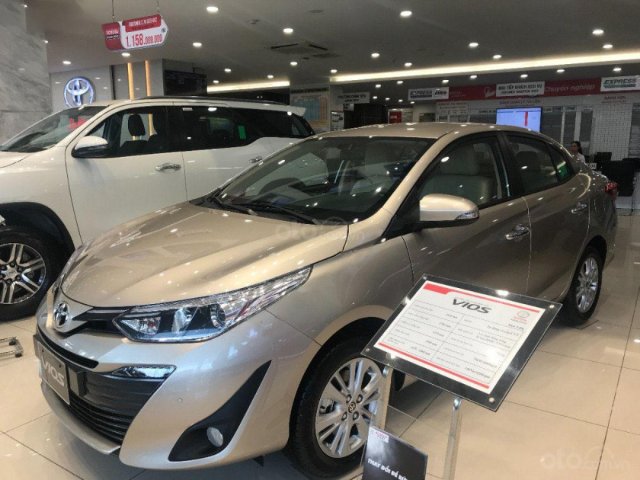 Cần bán xe Toyota Vios 1.5G đời 2020, màu ghi vàng 