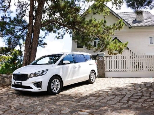 Kia Tiền Giang bán Kia Sedona Luxury - Khuyến mãi lớn, giảm 60tr tiền mặt tặng phụ kiện, trả trước 380tr nhận xe, đủ màu0