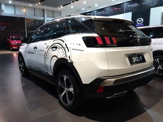 Cần bán xe Peugeot 3008 đời 2020, màu trắng, 999 triệu0