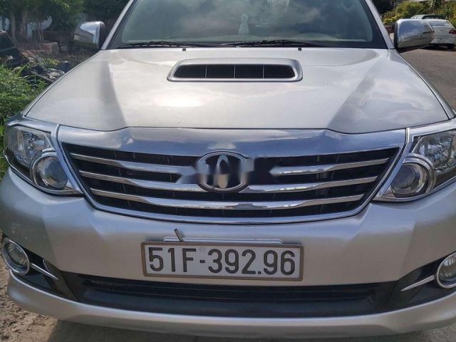 Bán Toyota Fortuner đời 2016, màu bạc, xe nhập  