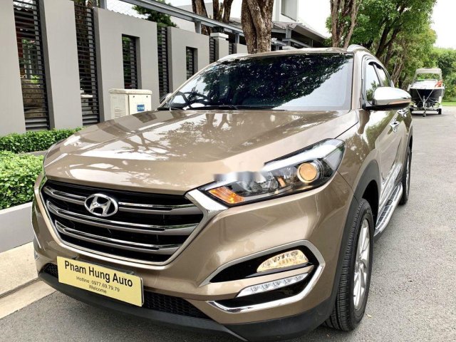 Cần bán lại xe Hyundai Tucson sản xuất năm 2018