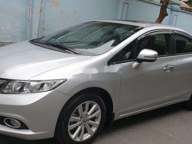 Bán Honda Civic 2014, màu bạc còn mới, 535 triệu0