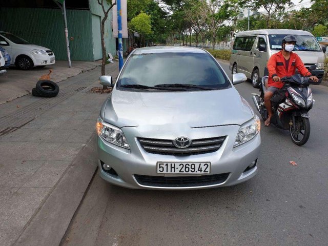 Cần bán xe Toyota Corolla Altis AT đời 2008, màu bạc số tự động0