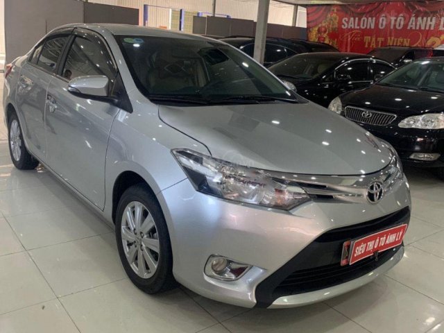 Cần bán xe Toyota Vios 1.5E sản xuất 2018, màu bạc, số sàn