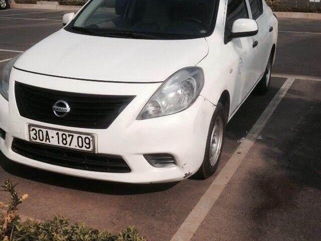 Cần bán xe Nissan Sunny đời 2013