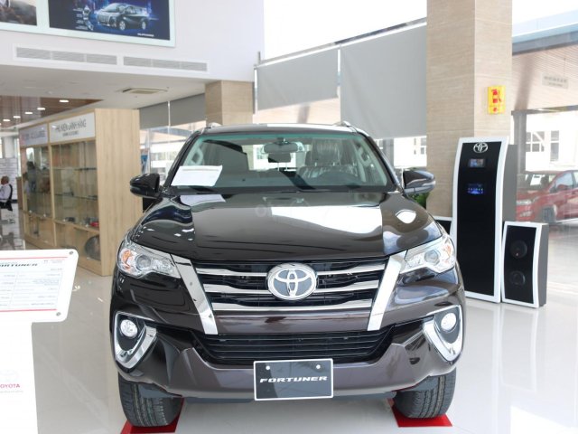 Toyota Fortuner máy dầu giá tốt, giảm ngay 85tr tiền mặt, hỗ trợ trả góp đến 85% giá trị xe