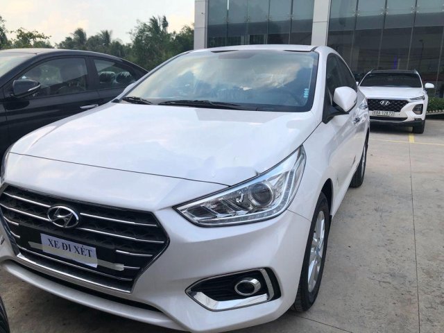 Bán Hyundai Accent năm sản xuất 2020, màu trắng 