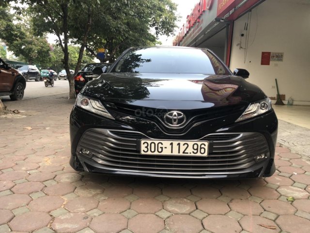 Bán xe Toyota Camry năm 2019, bản 2.5Q, nhập khẩu nguyên chiếc