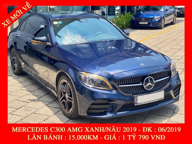 Bán xe Mercedes C300 AMG 2019 màu xanh/đen, trả trước 680 triệu nhận xe ngay0