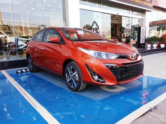 Bán xe Toyota Yaris 1.5G 2020, màu đỏ, nhập khẩu