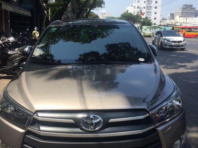 Cần bán xe Toyota Innova 2017 còn mới0